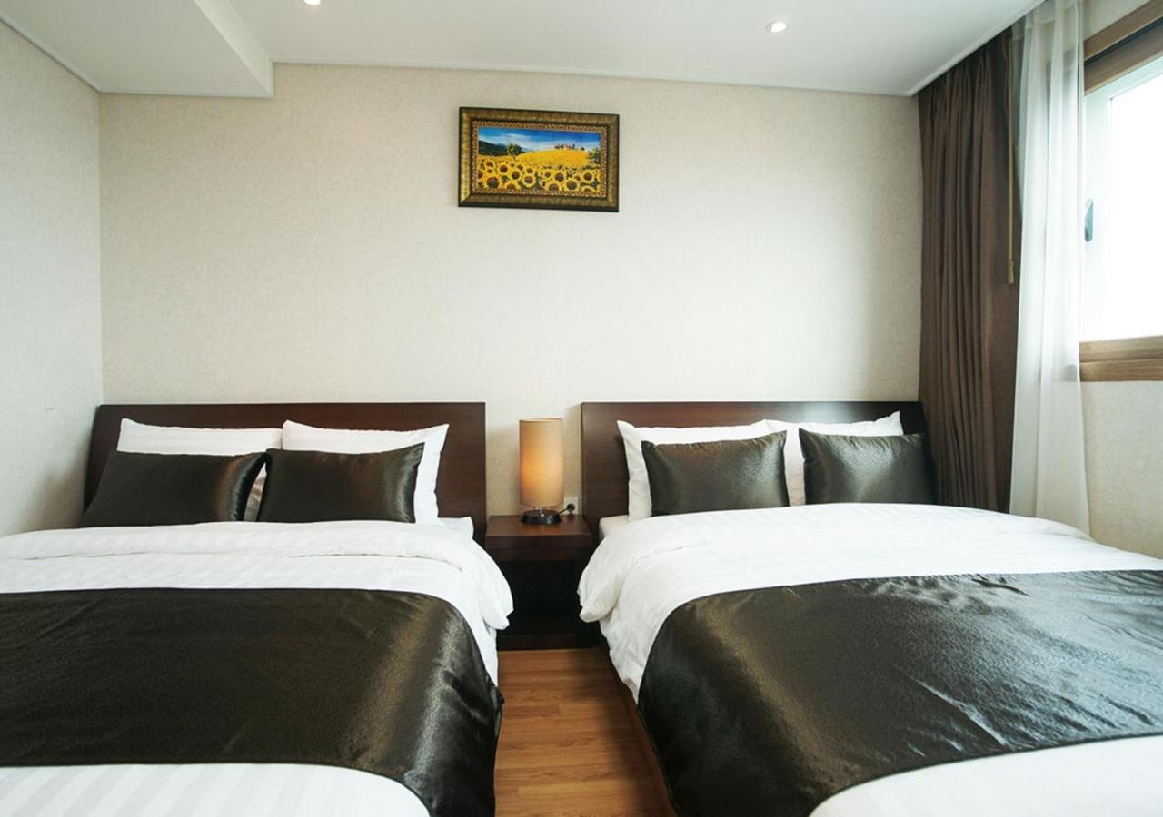 Iris Hotel Согвіпо Екстер'єр фото