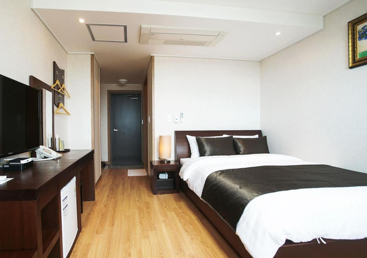 Iris Hotel Согвіпо Екстер'єр фото
