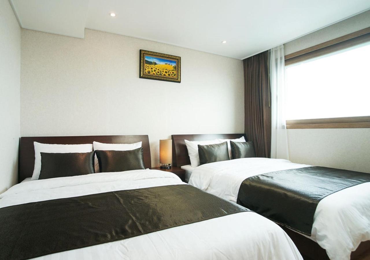 Iris Hotel Согвіпо Екстер'єр фото