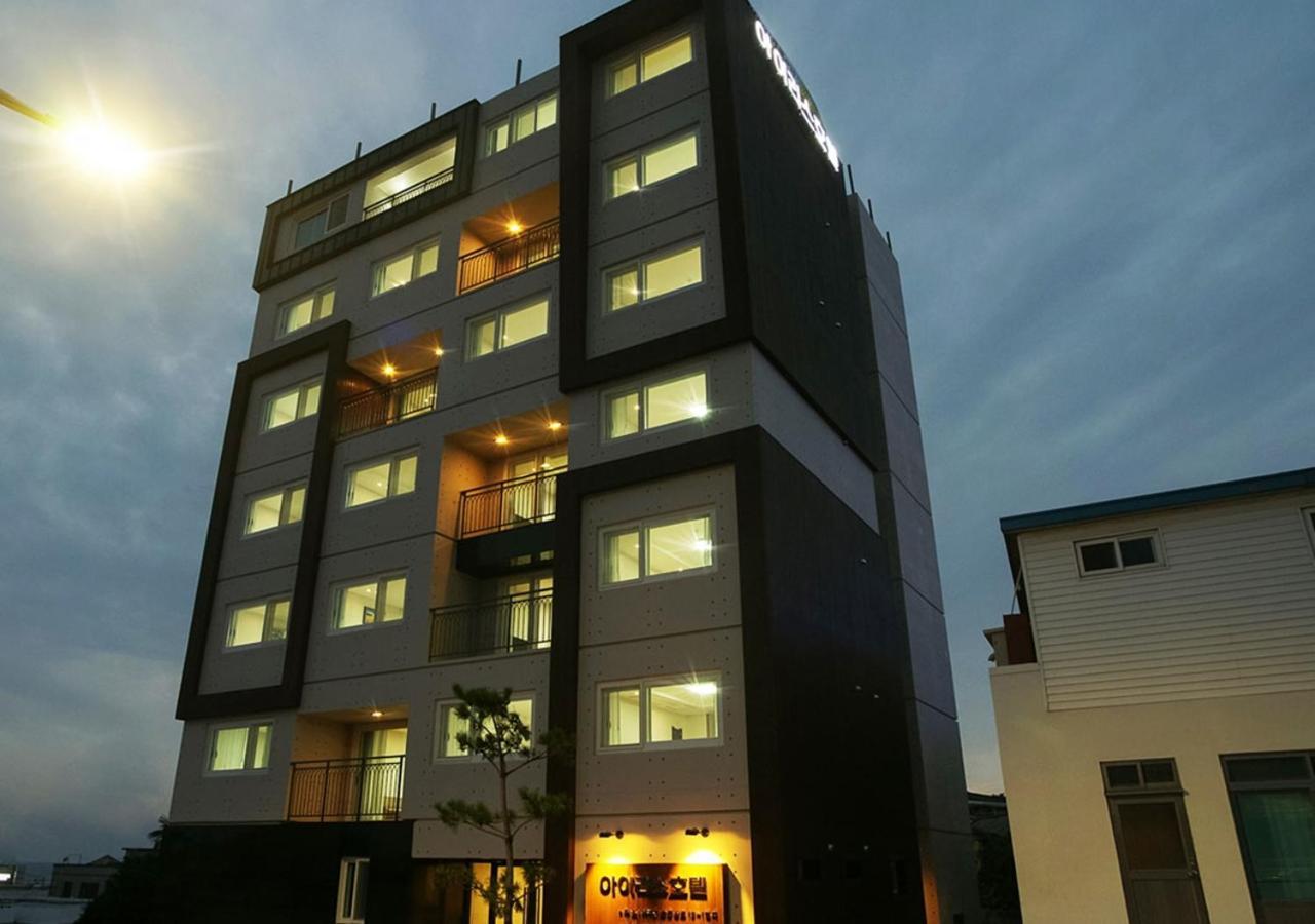 Iris Hotel Согвіпо Екстер'єр фото